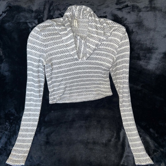 Collard Striped Long Sleeved Shirt - Picture 1 of 4